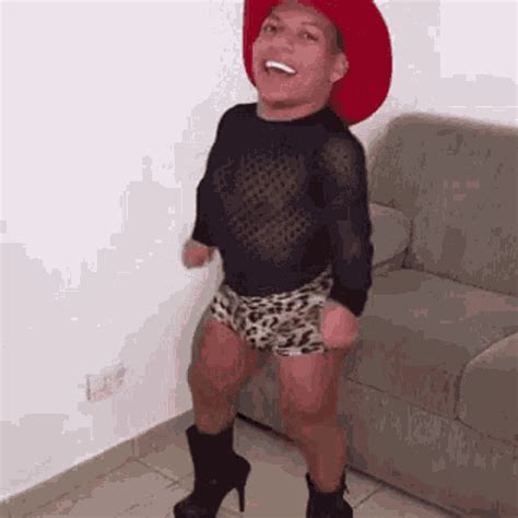 Little Pose GIF - Little Pose Cowboy Hat - Discover & Share GIFs