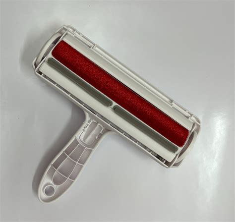 Dog Hair Remover Lint Roller at Rs 160/piece in New Delhi | ID: 25903384230