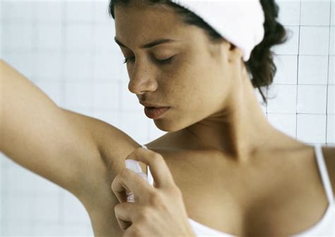 Why Does My Armpits Smell So Bad | Hutomo