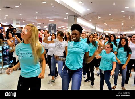 Flash Mob dancing, Macy's for Estée Lauder, Roosevelt Field shopping ...