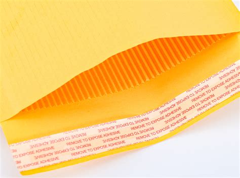 Custom Yellow Self-seal Kraft Padded Envelopes wholesale|TeamxPack