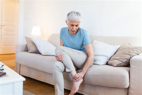 7 Tips on Treating Leg Cramps in Elderly | Transfer Master