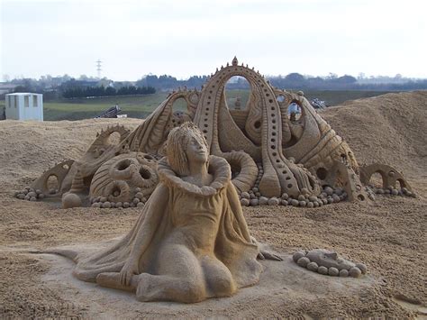 Sand art in a beautiful sculptures ~ some art and craft ideas