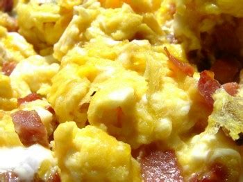 Scrambled Eggs With Diced Ham recipe and ingredients - Tasty Cuisine ...