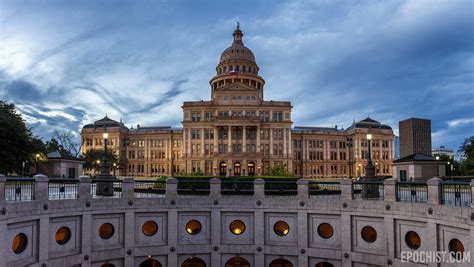 Capitol Building this morning! [OC] : r/Austin
