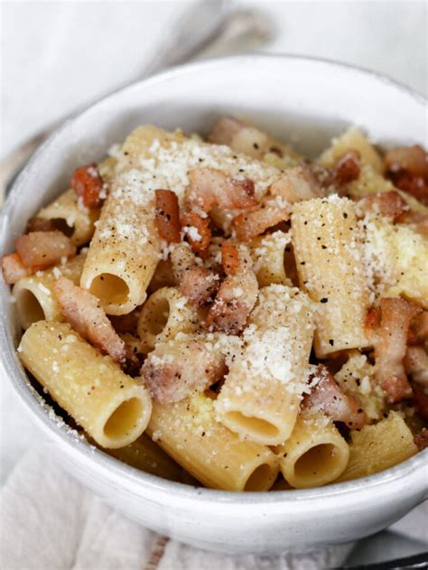 Pasta alla Gricia Recipe - Savoring Italy