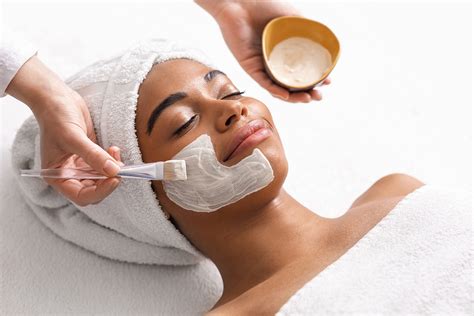 Top Rated Facials & Professional Blackhead Extractions - Balencia Medspa