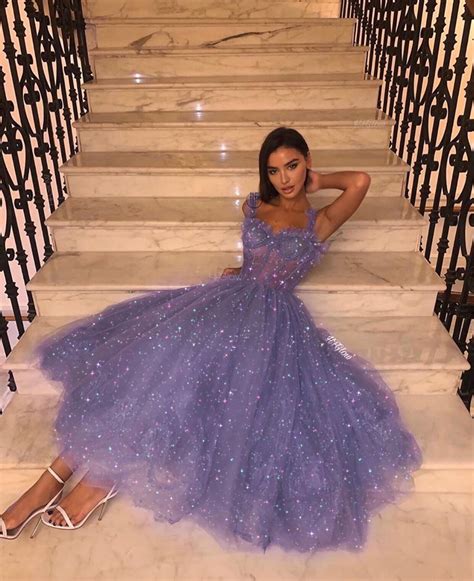 𝒶𝑒𝓈𝓉𝒽𝑒𝓉𝒾𝒸 on Instagram: “would you wear this dress?” | Pretty prom dresses, Trendy prom dresses ...