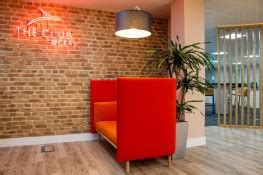 CASE STUDY: Brick Wall Panels at a Global Headquarters by Vtec Group