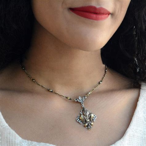 Fleur De Lis Fleur De Lis Necklace French Jewelry Vintage - Etsy