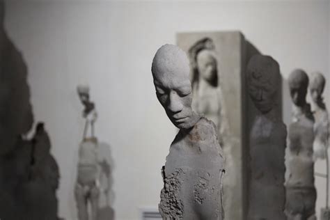 21st Century Figurative Sculpture: 33 Modern Renderings of the Human ...