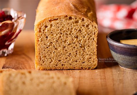 Easy Einkorn Sandwich Bread {with freshly milled flour} | Beets & Bones