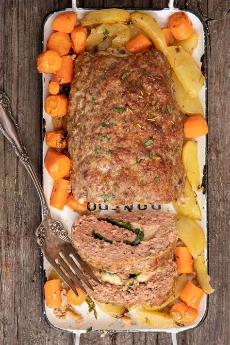 Italian Stuffed Meatloaf Recipe - An Italian in my Kitchen