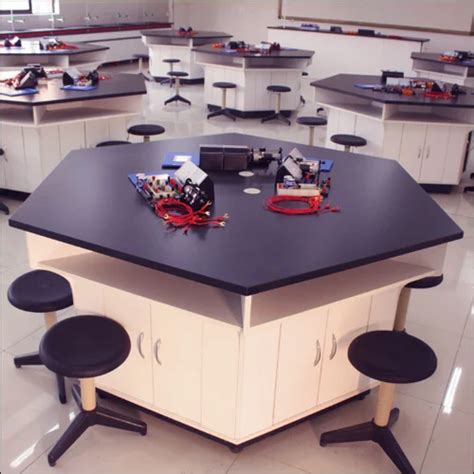 Wood Physics Lab Table at Rs 28000 in New Delhi | ID: 20328375630