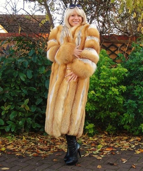 red fox fur coat | Fur coat, Fox fur coat, Fox fur