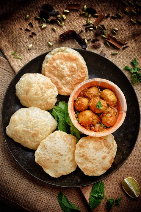 Recipe Of Luchi Aloo Dum