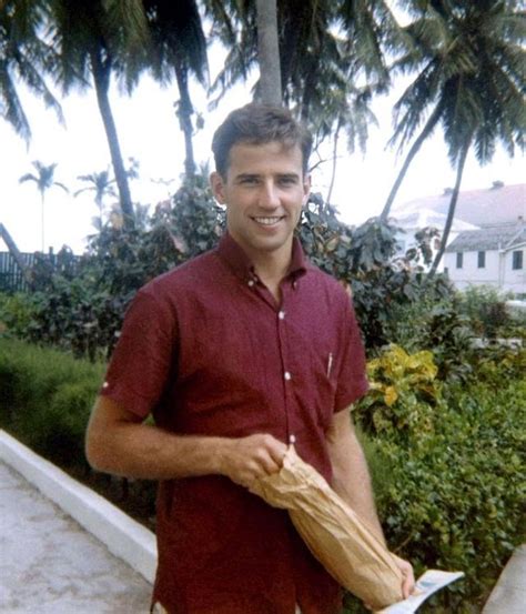 A young Joe Biden - 1967 : r/pics