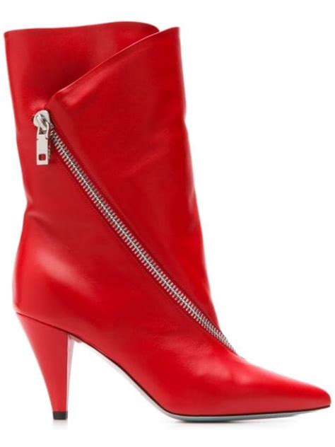 25 Stylish Red Boot Outfits to Wear Year Around | Who What Wear