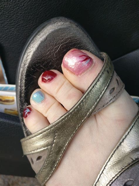 Spring 2019 toes | Womens flip flop, My nails, Women