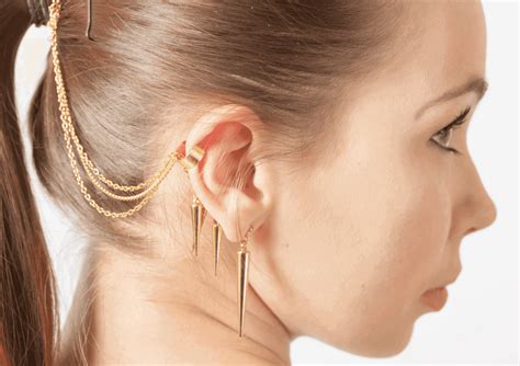 10 Helix to Lobe Earrings for an Edgy Look