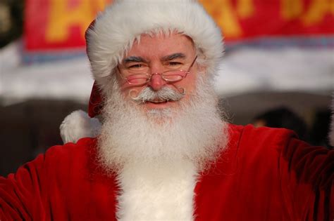 Christmas motorcade with Santa, concert, to highlight Fall River ...