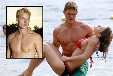 Reacher's Alan Ritchson 'Not Mad at All' About Justin Hartley Replacing Him as Aquaman in 2006 Pilot