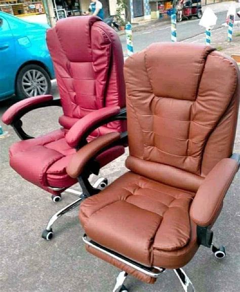 Boss Office Chair, Furniture & Home Living, Furniture, Chairs on Carousell
