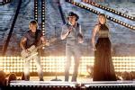 Video: Taylor Swift, Tim McGraw and Keith Urban Perform at 2013 ACM Awards