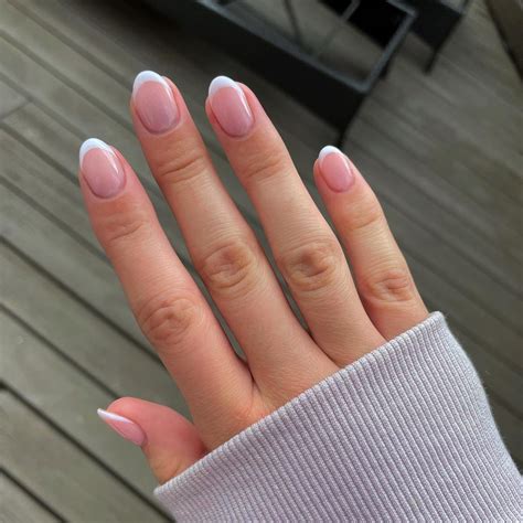 White Tip Nails, Simple Gel Nails, French Tip Acrylic Nails, Almond ...