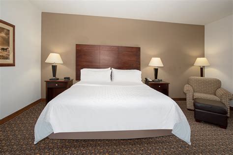 HOLIDAY INN EXPRESS & SUITES LANDER, AN IHG HOTEL $123 ($̶1̶4̶2̶ ...