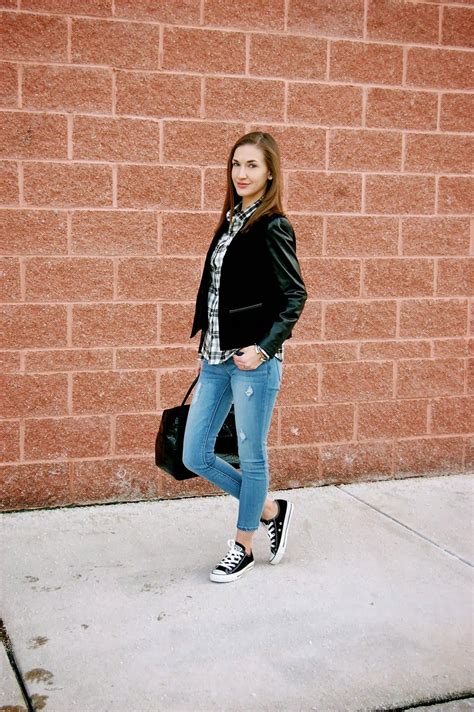 Casually Styled...: Converse | Casual outfits, Fashion, Chic sneakers