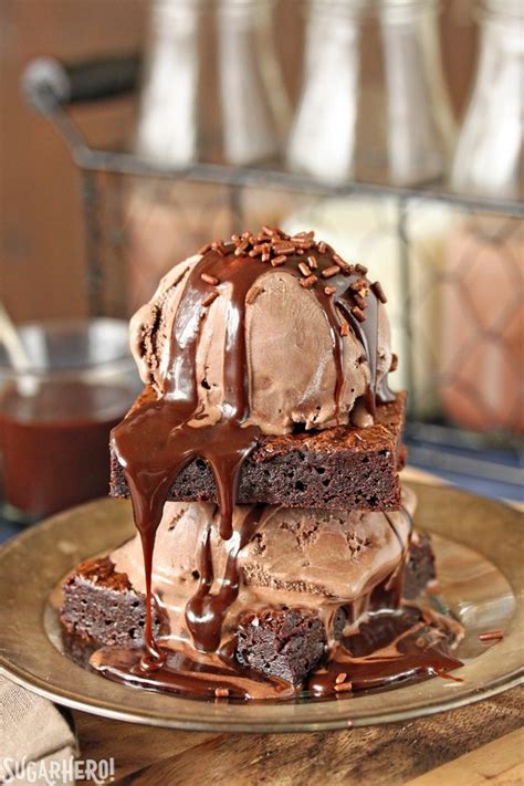 Chocolate Dessert Low Cal : 21 Incredible Chocolate Desserts for Fall - Southern Living : It's ...