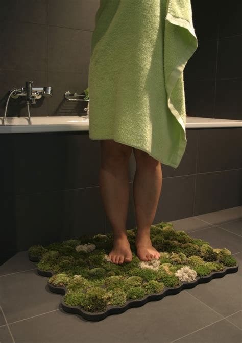 Living Moss Bath Mat by Nguyen La Chanh - Homeli