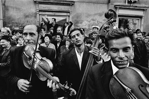 Josef Koudelka: Gypsies | MONOVISIONS