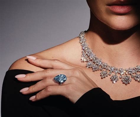 Rare Blue Diamond Steals the Show at Sotheby's Geneva Auction; Sets New Price Record of $25.18 ...