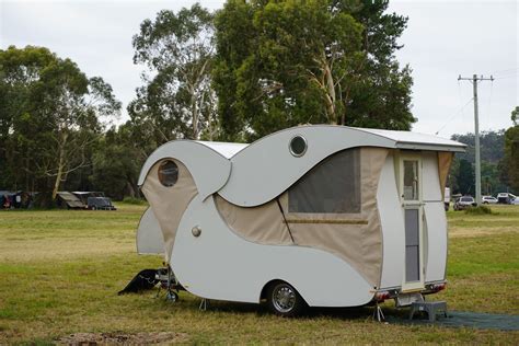 101 Camper Makeover Inspiration - Decoratoo | Vintage campers trailers ...