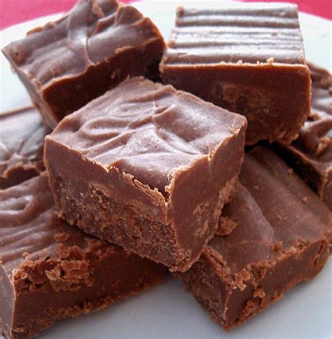 Easy Chocolate Fantasy Fudge Recipe - Cook The TV