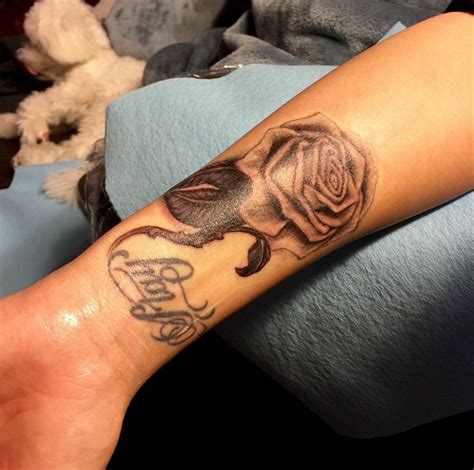 Demi Lovato mit neuem Tattoo | Star-Bilder: Twitter, Instagram und Co ...