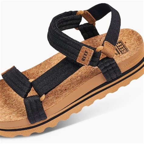 Women's Cushion Rem Hi Sandals (Black/Tan) | REEF®