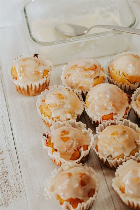 Glazed Donut Muffins | Slow Cooker Living