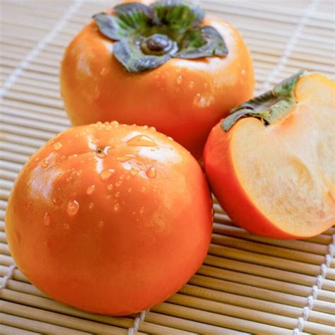 17 Types of Persimmons (Different Varieties) - Insanely Good