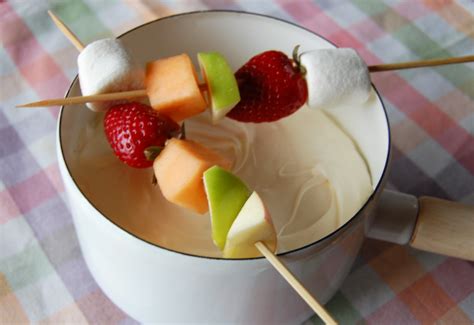 White Chocolate Fondue | Cooking Mamas