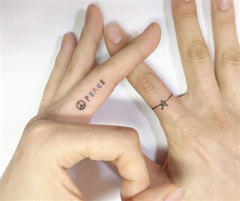 40 Tiny Finger Tattoos That Define Perfection | Tiny finger tattoos ...