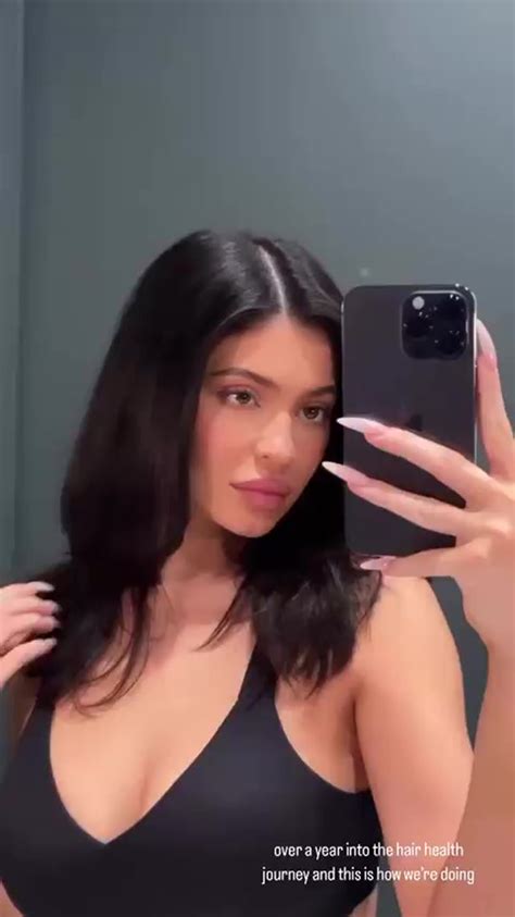 Kylie Jenner shows off her natural hair, sans wigs or extensions