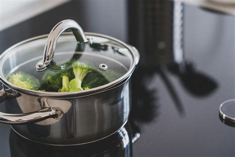 Broccoli in Stainless Steel Cooking Pot · Free Stock Photo