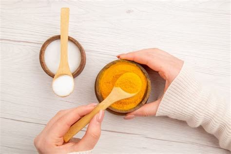 Does Turmeric Stain Teeth? Tips to Prevent Staining!