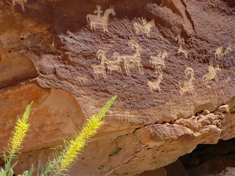 Capitol Reef Petroglyphs | RegenAxe