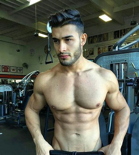 The Best Inspiring Fitness Guys To Follow On Instagram. | Men's Fitness & Workouts Fix.