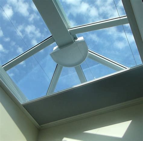 KENT Aluminium Motorized skylight blind, Rs 550 /square feet Kent International | ID: 22440106762