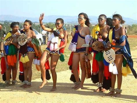 BLOG WITH FURY : CULTURE AND TOURISM: SWAZILAND REED DANCE CEREMONY